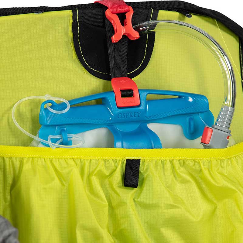 Kompatibel med Hydraulics Osprey vattenbl&aring;sor (1,5L / 2L / 2,5L / 3L) med ett specifikt inre fack